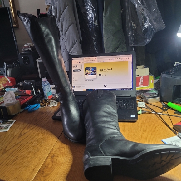 Ladies tall boots - Picture 6 of 10